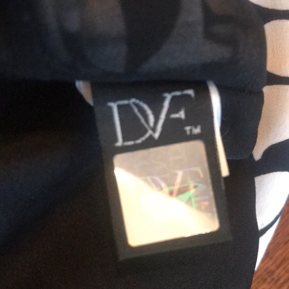 “DIANE von FURSTENBERG” VINTAGE Black and White Dress. - Picture 10 of 13